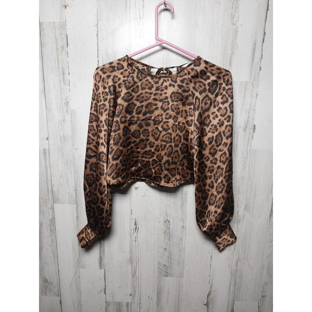 H&M Cropped Leopard Print Blouse Size XS